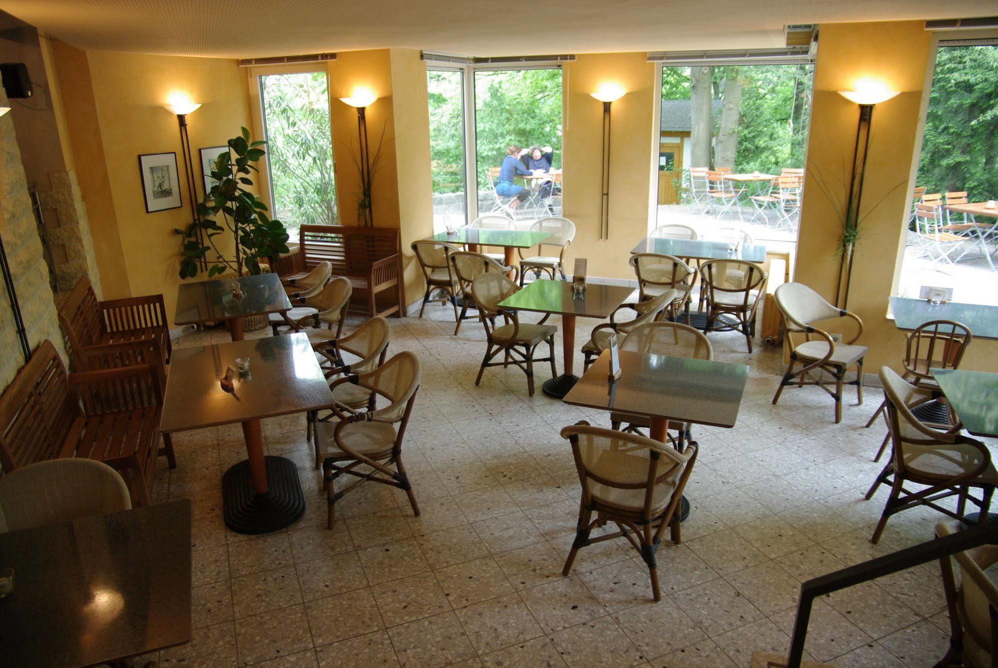 Jugendgaestehaus St.-michaels-heim Albergue *